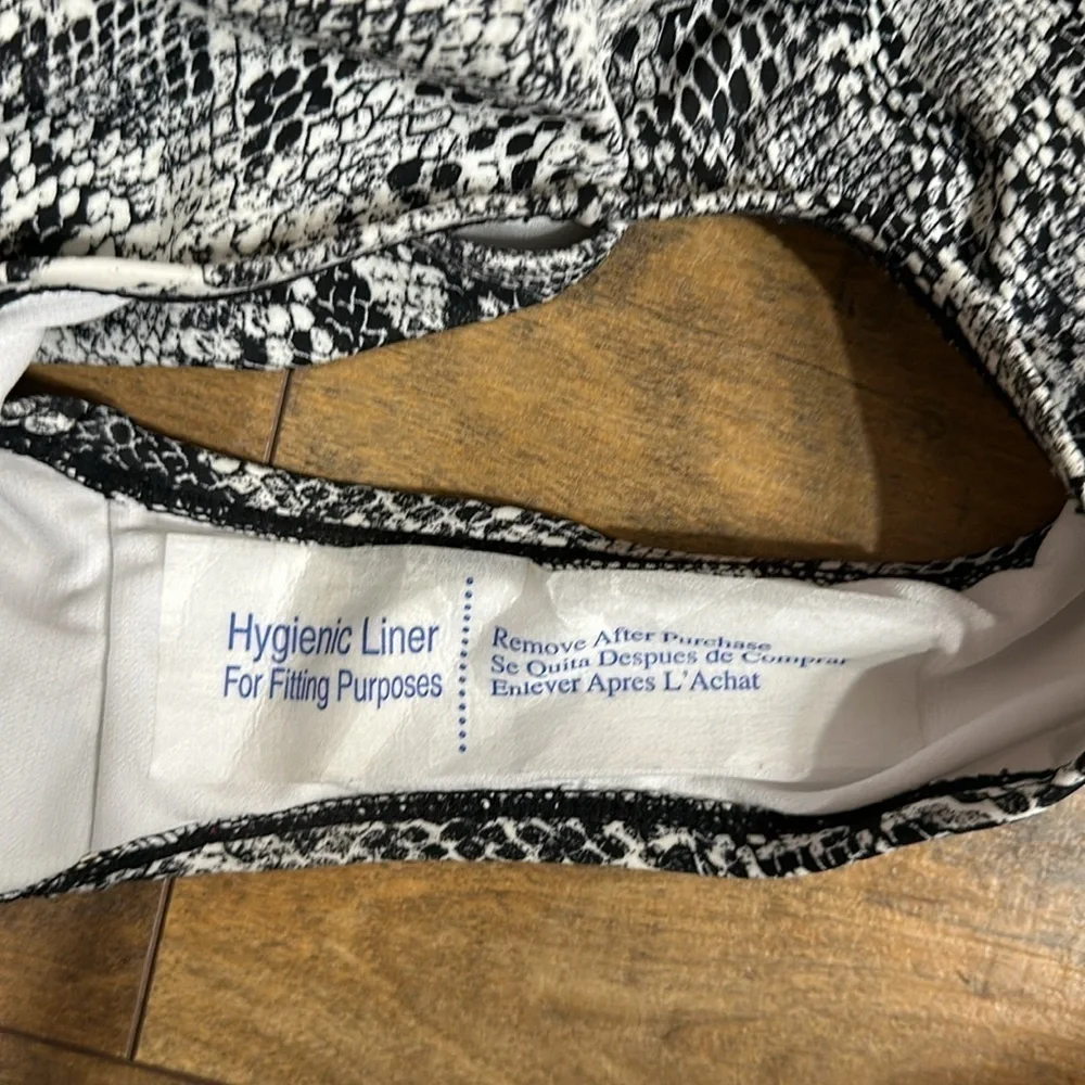 TIME AND TRU Snakeskin Print One Piece Swimsuit, S (4/6) NWT